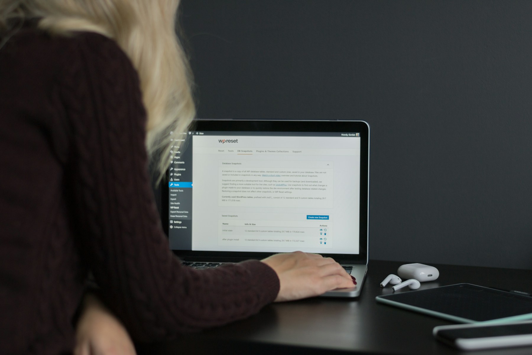 Best Email Blast Platforms: How to Choose the Right Solution for Mass Email Campaigns